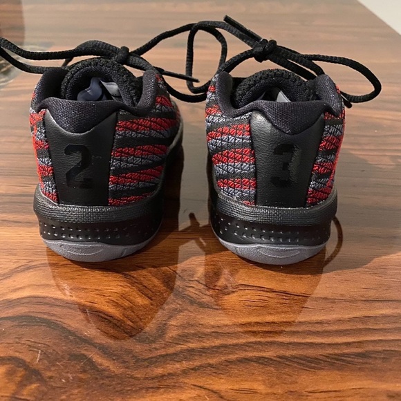 JORDAN JUMP-MAN PRO B FLY KID'S TODDLER SNEAKER - Picture 6 of 8